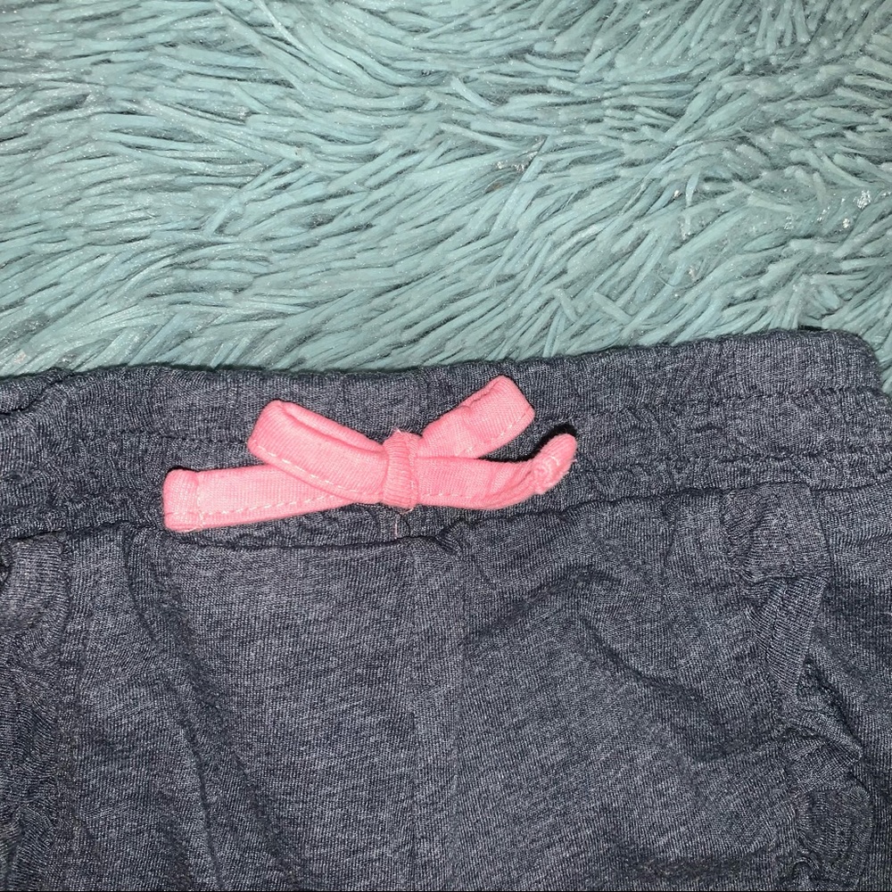 Freestyle Shorts - Picture 2 of 4